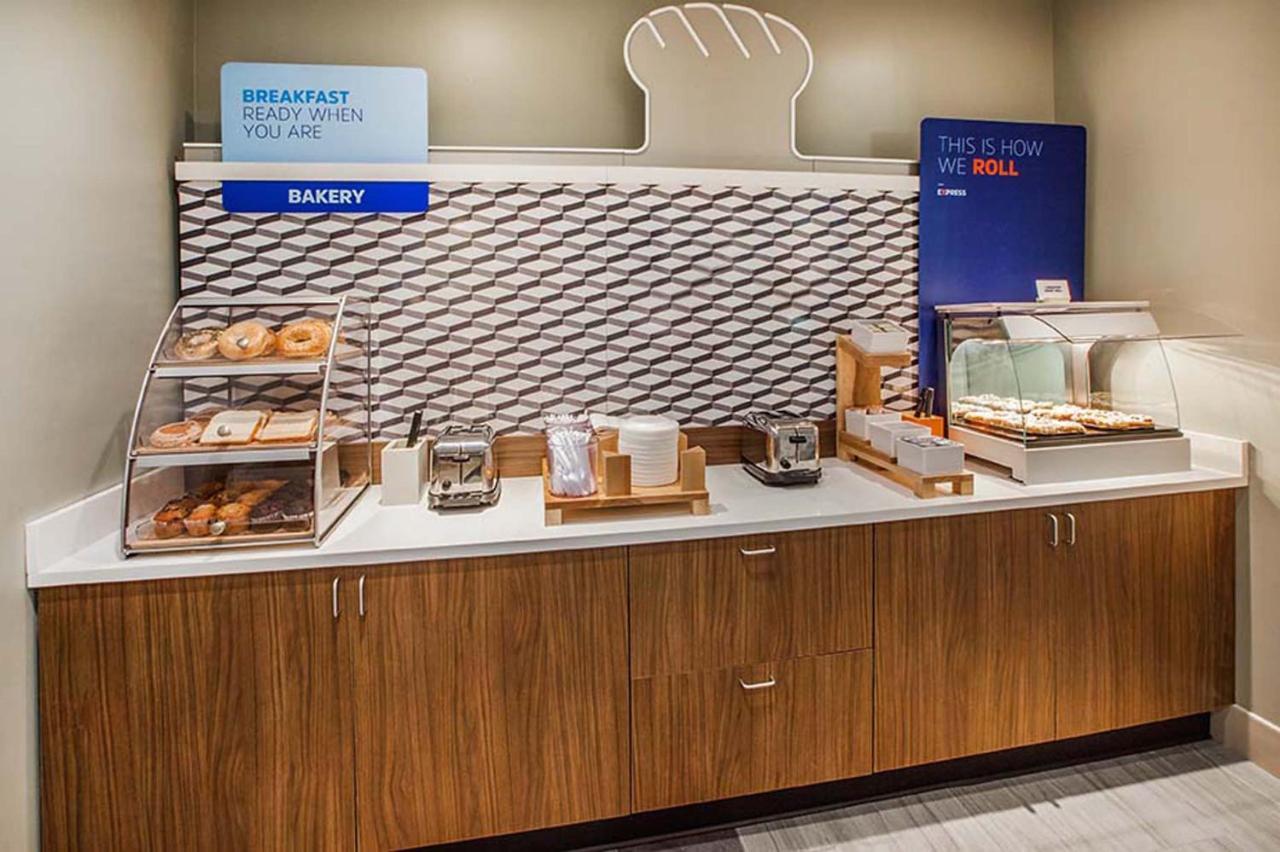 Holiday Inn Express & Suites - Merrillville By Ihg Exteriér fotografie